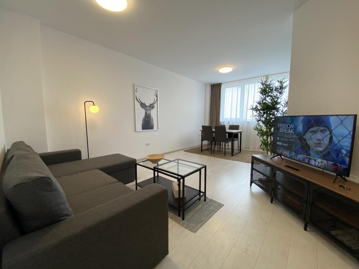 Charming Flat In Brasov With Balcony Panoramic Viewアパートメント エクステリア 写真